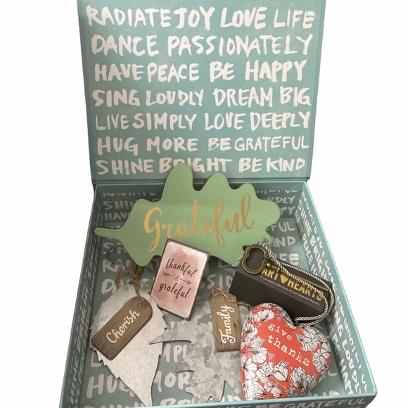 Grateful Box - Picture 2 of 7